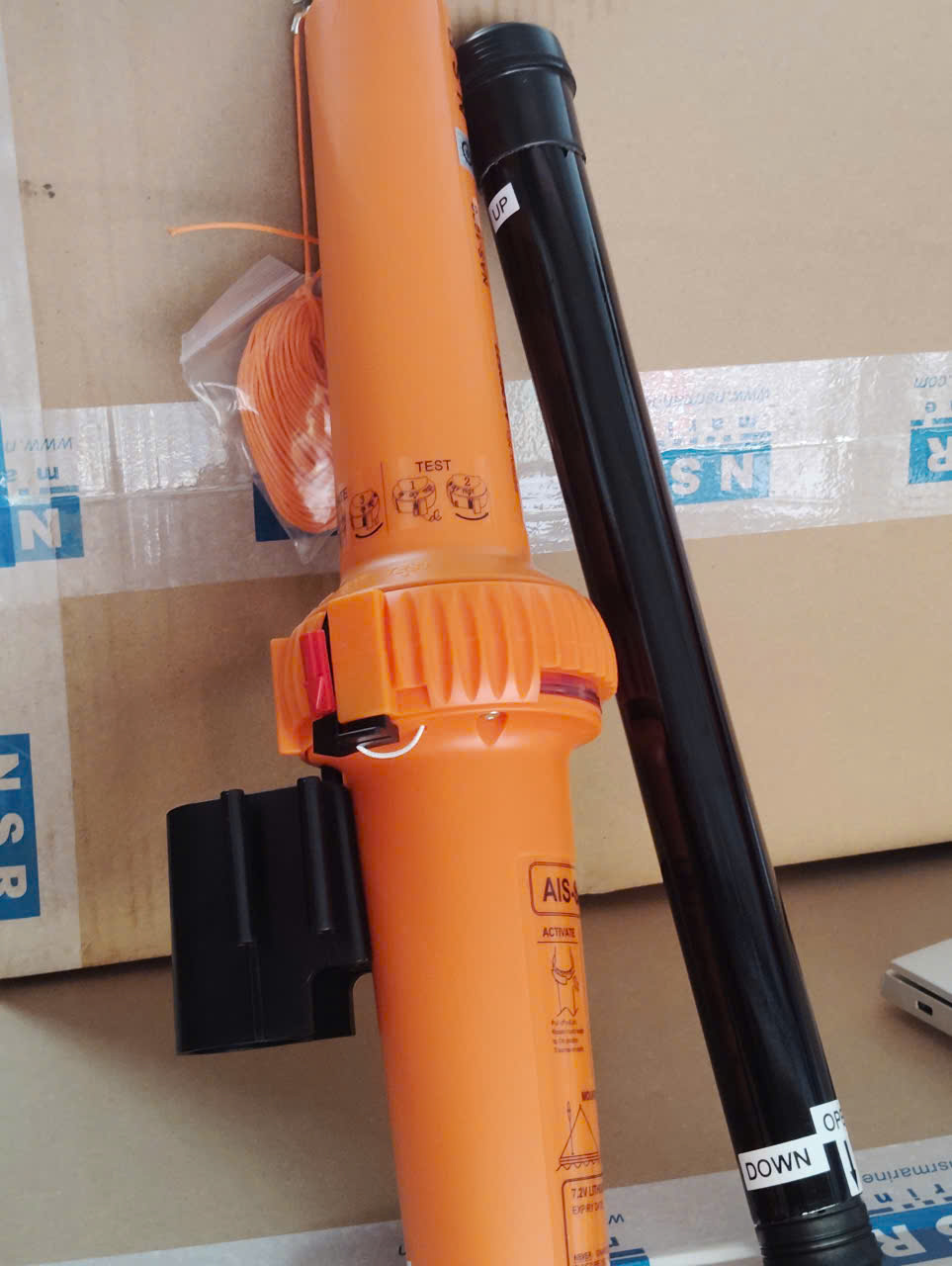 Hinh anh thuc te AIS SART NAS 1000